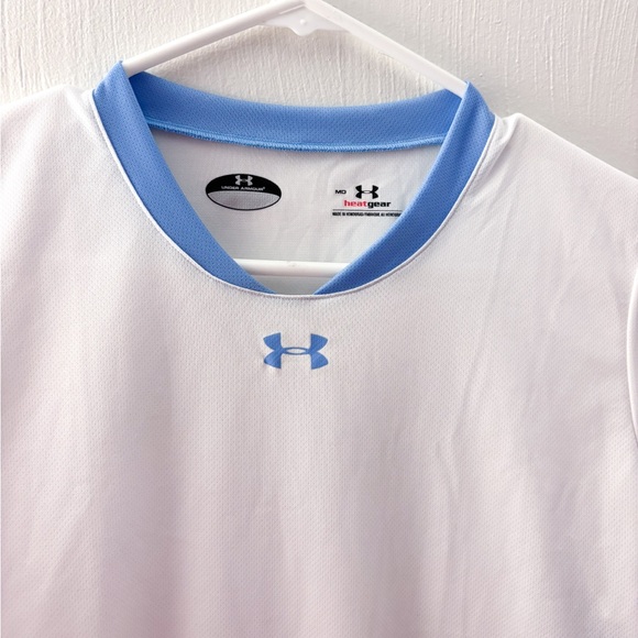 Ladies Under Armour White Shirt with Blue Trim (size M) - Picture 2 of 2